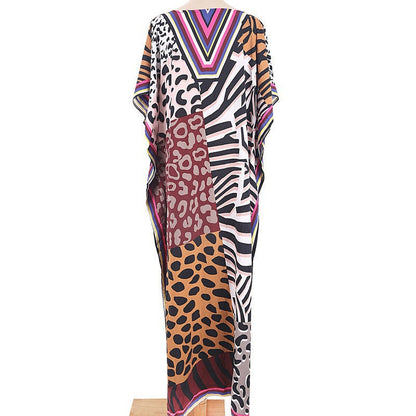 Women's Kaftan with modern animal patterns and elegant cut Ivyshape