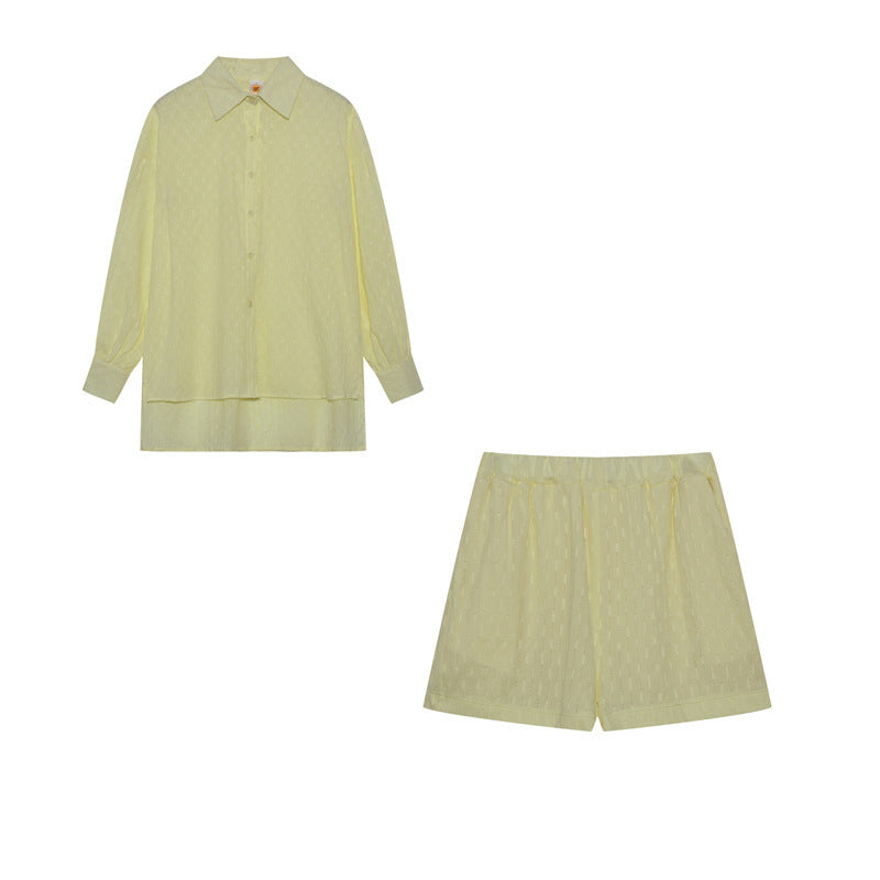 Ladies two-piece set with airy blouse and comfortable shorts Ivyshape