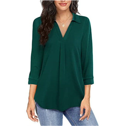 Ladies blouse with V-neck and elegant pleats Ivyshape
