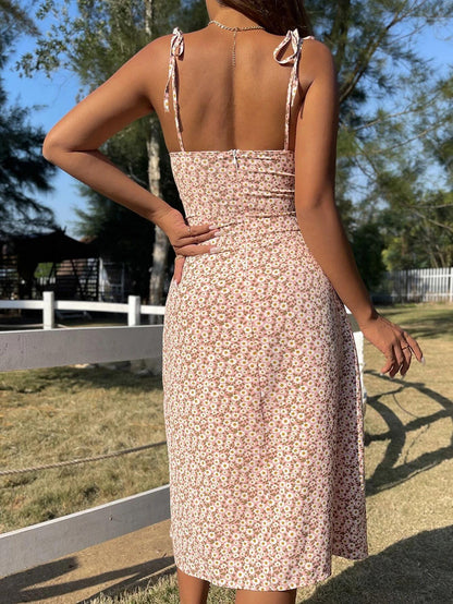 Ladies summer dress with playful floral design and side slit Ivyshape