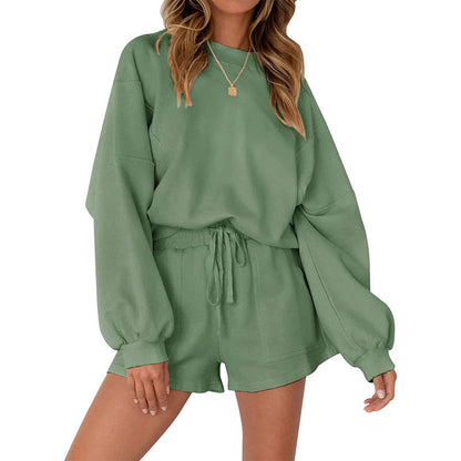 Women's Casual Sports Set with Loose Sweatshirt and Shorts Ivyshape