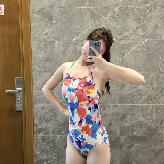 Ladies sporty one-piece swimsuit with stylish color pattern and adjustable straps Ivyshape