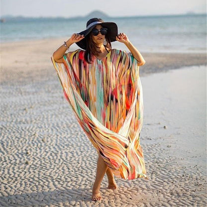 Ladies beach robe with artistic pattern and generous cut Ivyshape