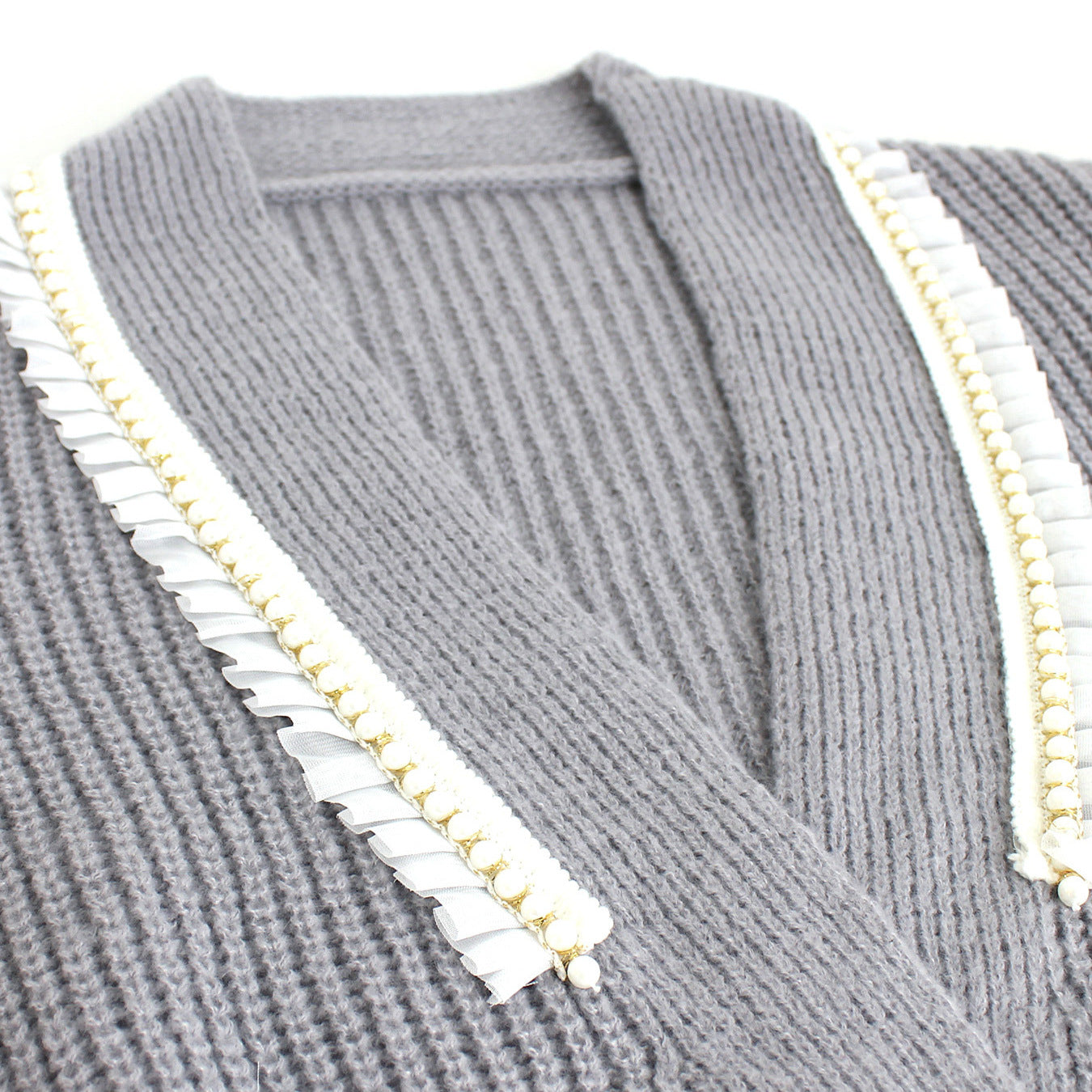 Women's fashionable knitted cardigan with elegant details Ivyshape