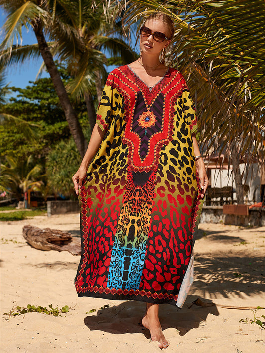 Women Beach Kaftan with extravagant pattern details Ivyshape
