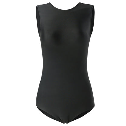 Ladies sporty one-piece swimsuit with figure-shaping cut Ivyshape
