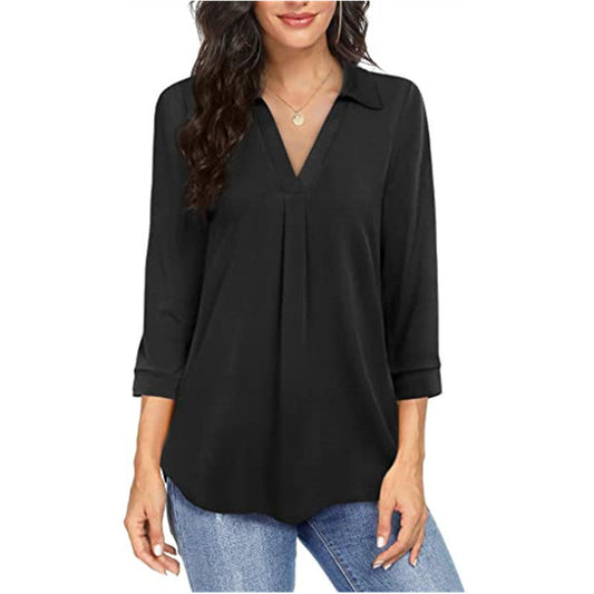 Ladies blouse with V-neck and elegant pleats Ivyshape