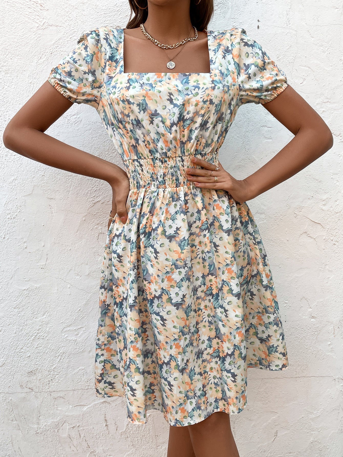 Ladies summer flower dress with elastic waistband and square neckline Ivyshape