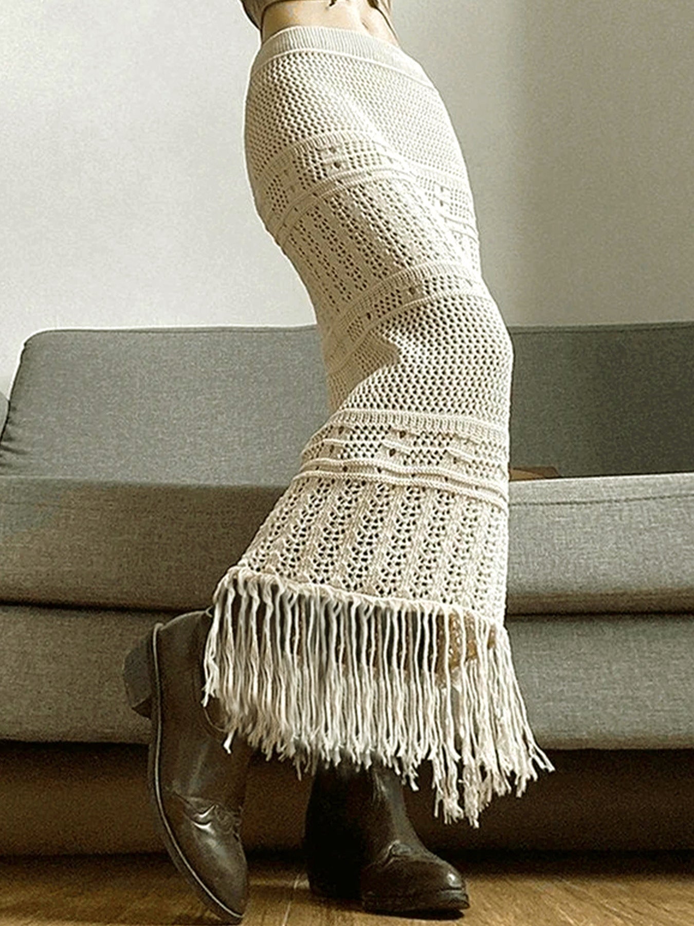 Ladies crocheted maxi skirt with fringes and airy structure Ivyshape