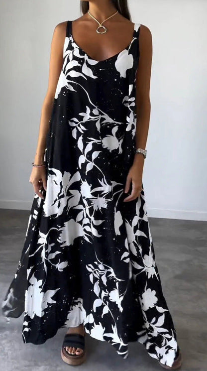 Women's maxi dress with floral patterns and flowing cut Ivyshape