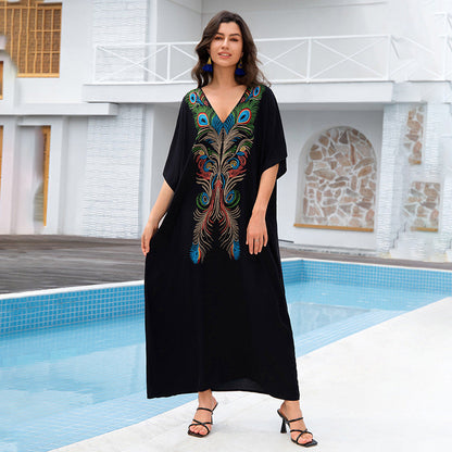 Women's caftan with artistic peacock motif and V-neck Ivyshape
