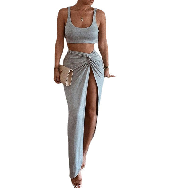 Ladies casual two-piece set with high slit and crop top Ivyshape