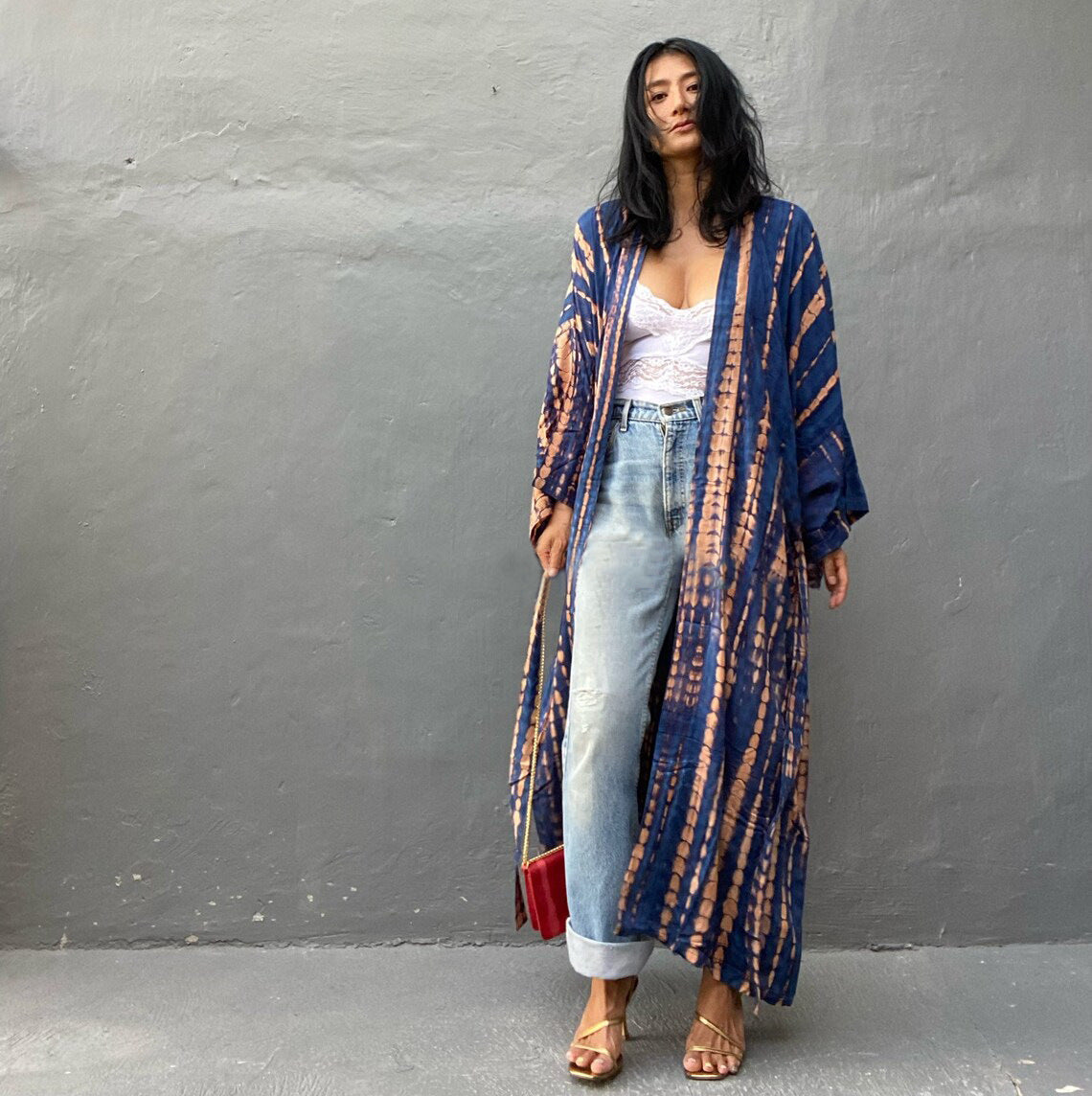 Women's elegant kaftan with playful batik pattern Ivyshape