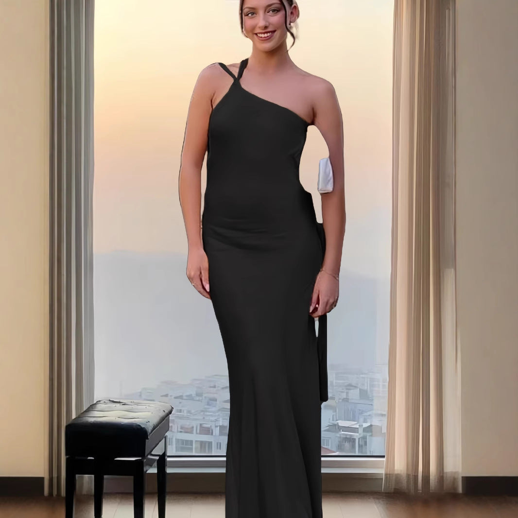 Selena - One-shoulder asymmetrical dress with side slit