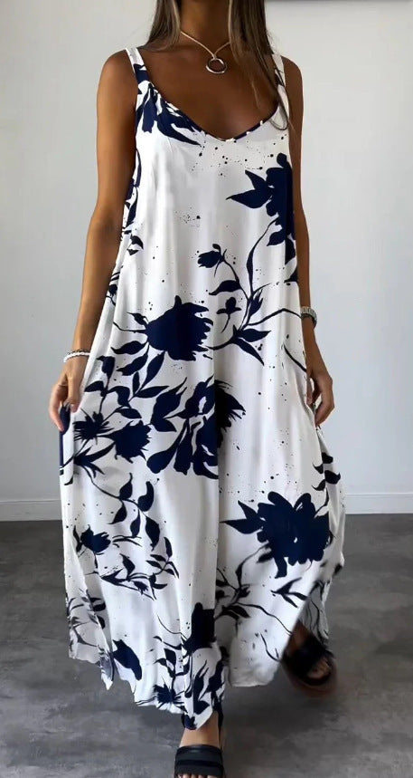 Women's maxi dress with floral patterns and flowing cut Ivyshape