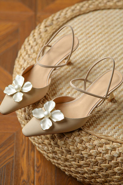 Amara™ | Pearl Flower Pointed-Toe Pumps