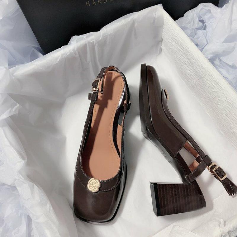 Roselle™ | Patent Slingback Emblem Heels