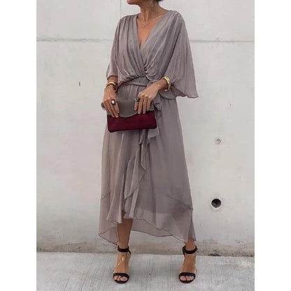 Sabrina - Flowing V-neck dress with adjustable belt