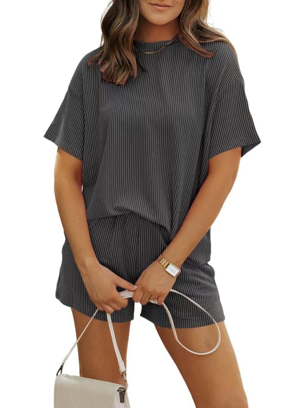 Riley – Ribbed Two-Piece Lounge Set with Shorts