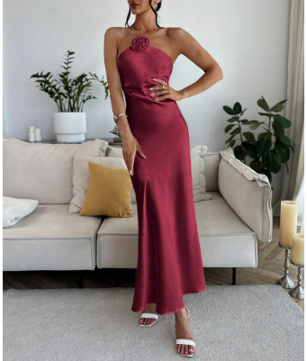 Daniela - Abito lungo in raso con dettagli floreali