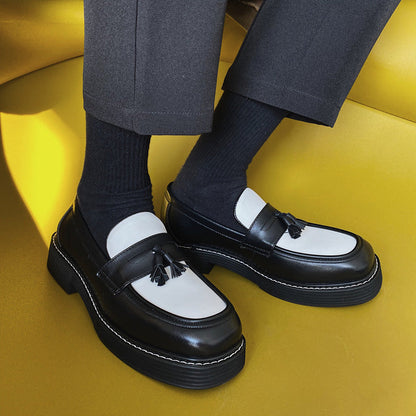 Andres | Piccoli mocassini in pelle bianca e nera con tendenza colore a contrasto per uomo